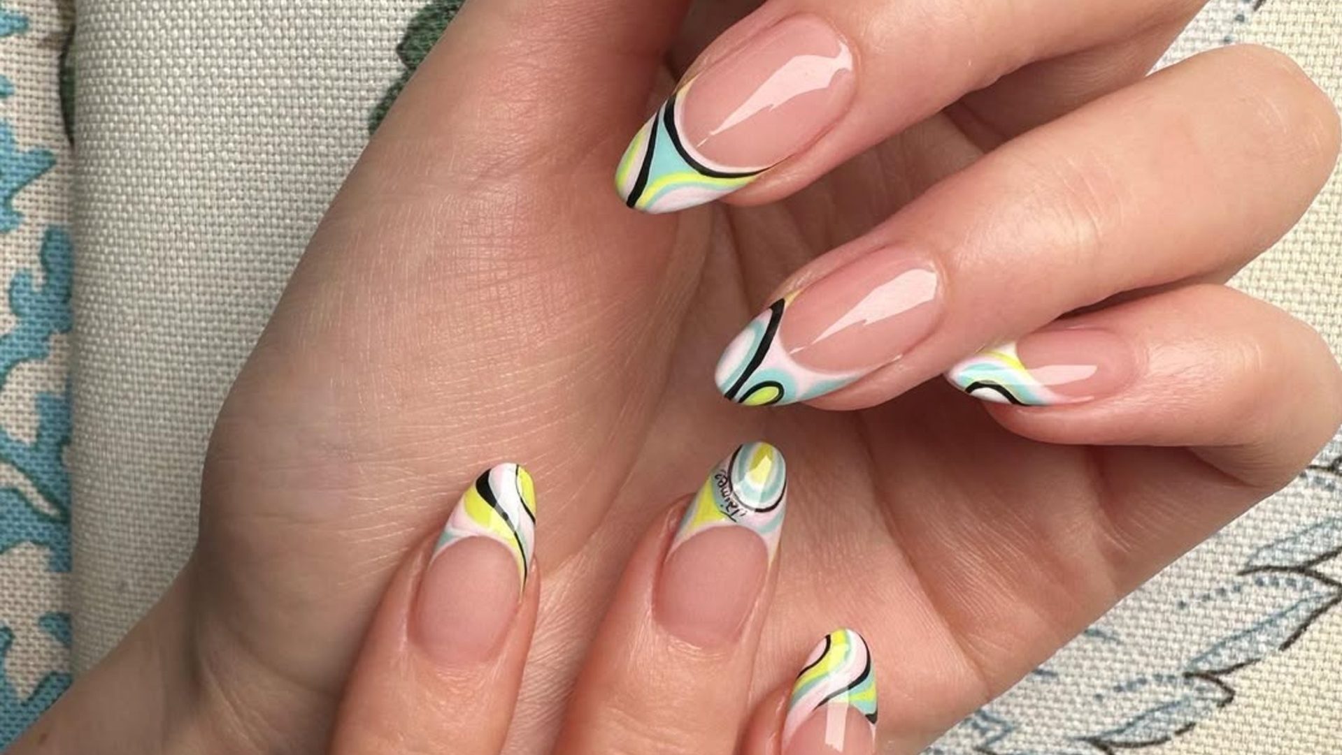 Το μανικιούρ του Μαϊου: 5 nail designs για να εμπνευστείτε 1