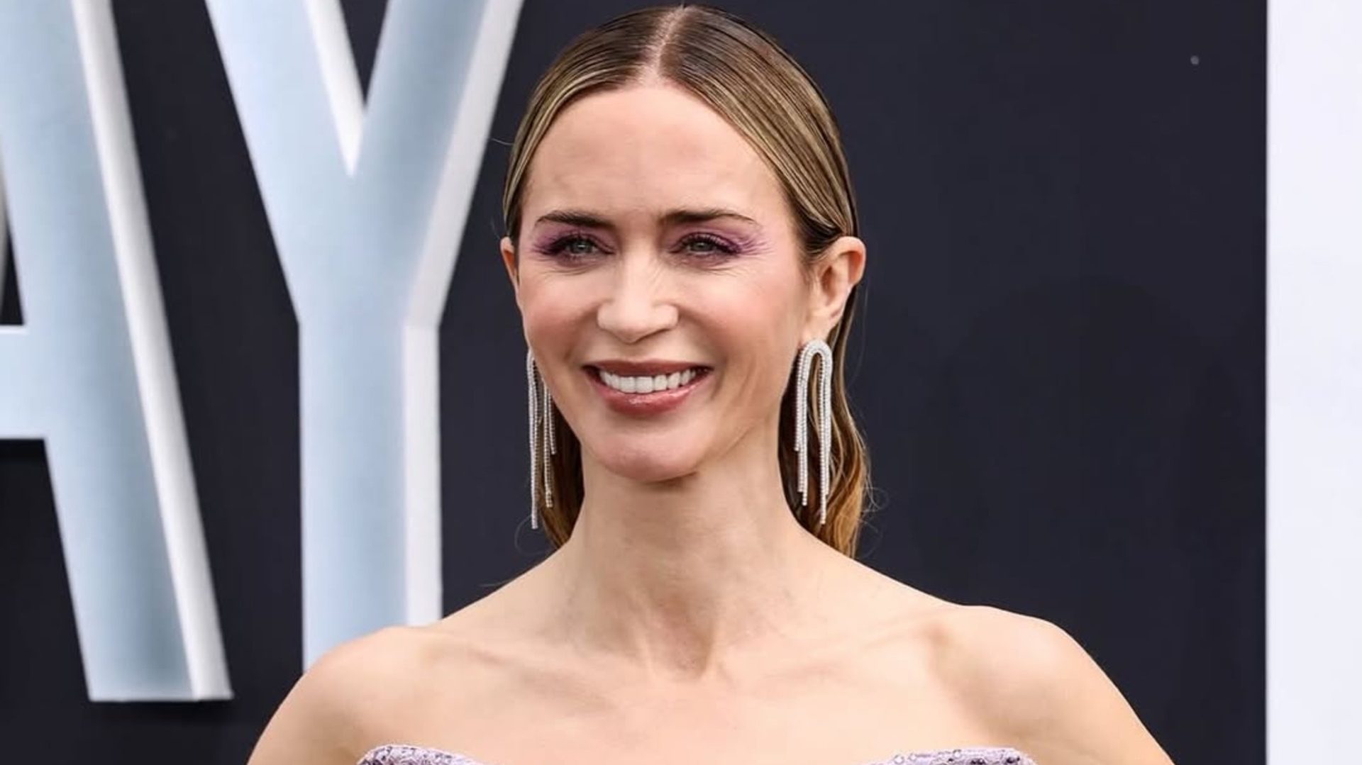 Το μονοχρωματικό look της Emily Blunt που μας εντυπωσίασε 1