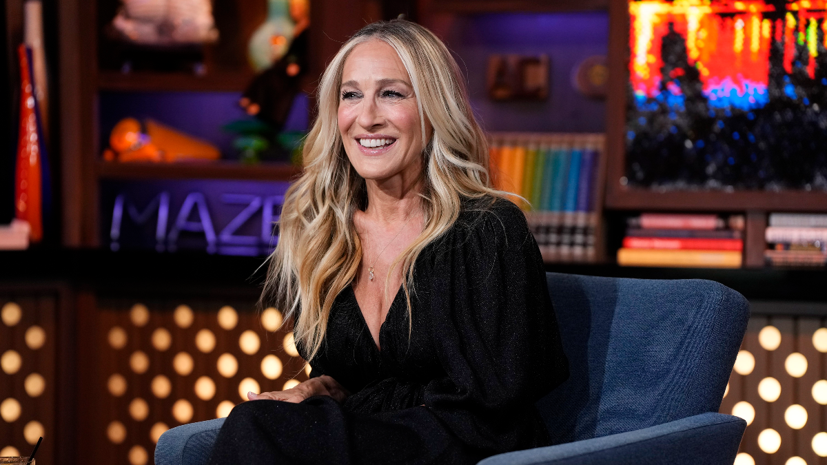 Η Sarah Jessica Parker τιμά τη μνήμη του πατριού της: Το συγκινητικό μήνυμα και το «ελληνικό» παρατσούκλι