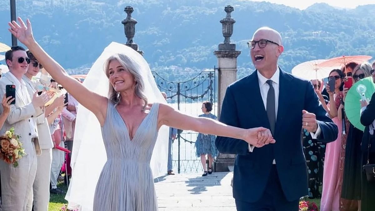 Paulina Porizkova: Παντρεύτηκε στα 61 της τον συνδημιουργό της σειράς «Φιλαράκια» – Η γνωριμία στο Raya κι ο μήνας του μέλιτος με άρωμα Ελλάδας 1