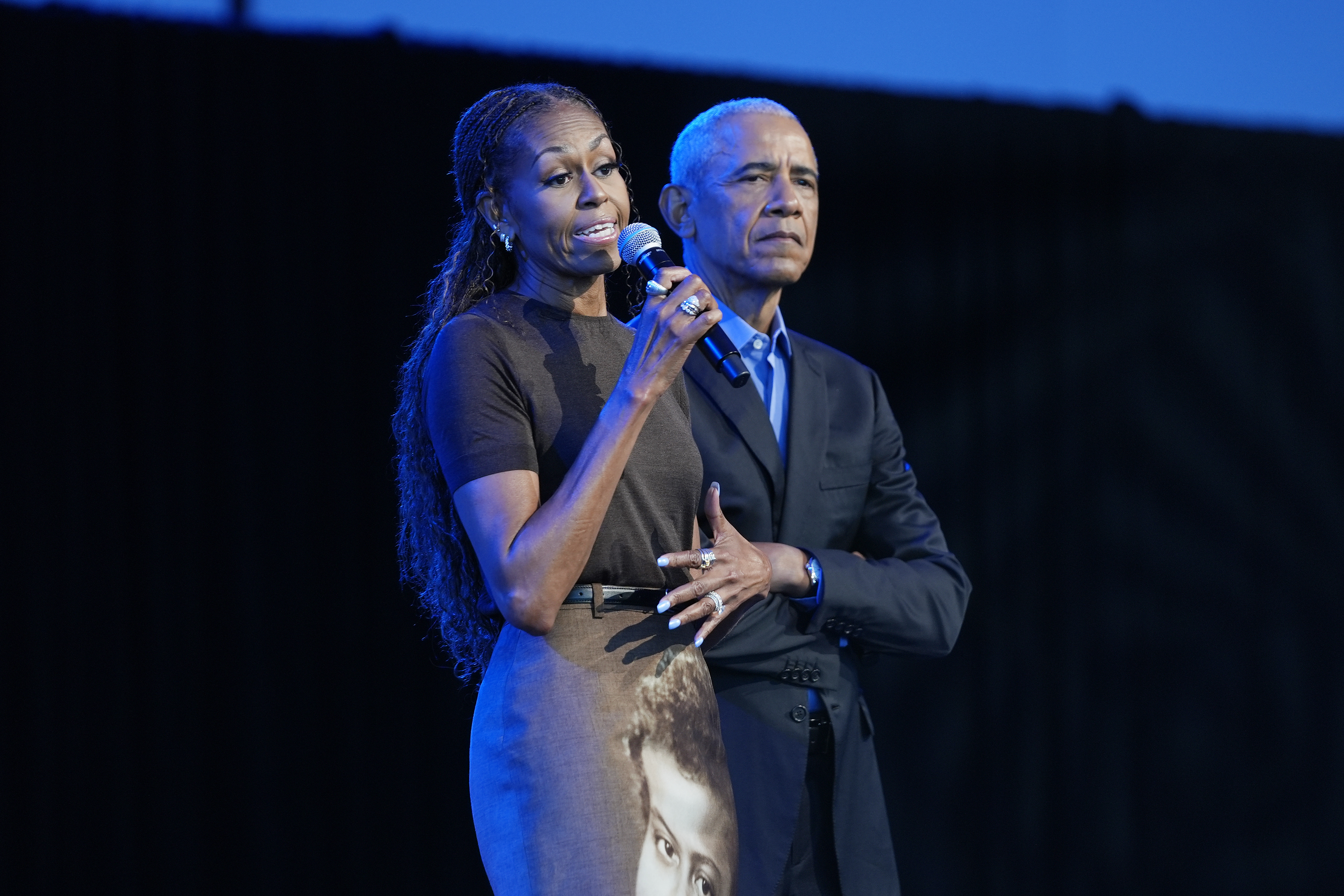 Michelle Obama: «Αν δεν είχα γνωρίσει τον Barack, η ζωή μου θα ήταν μικρότερη» 1