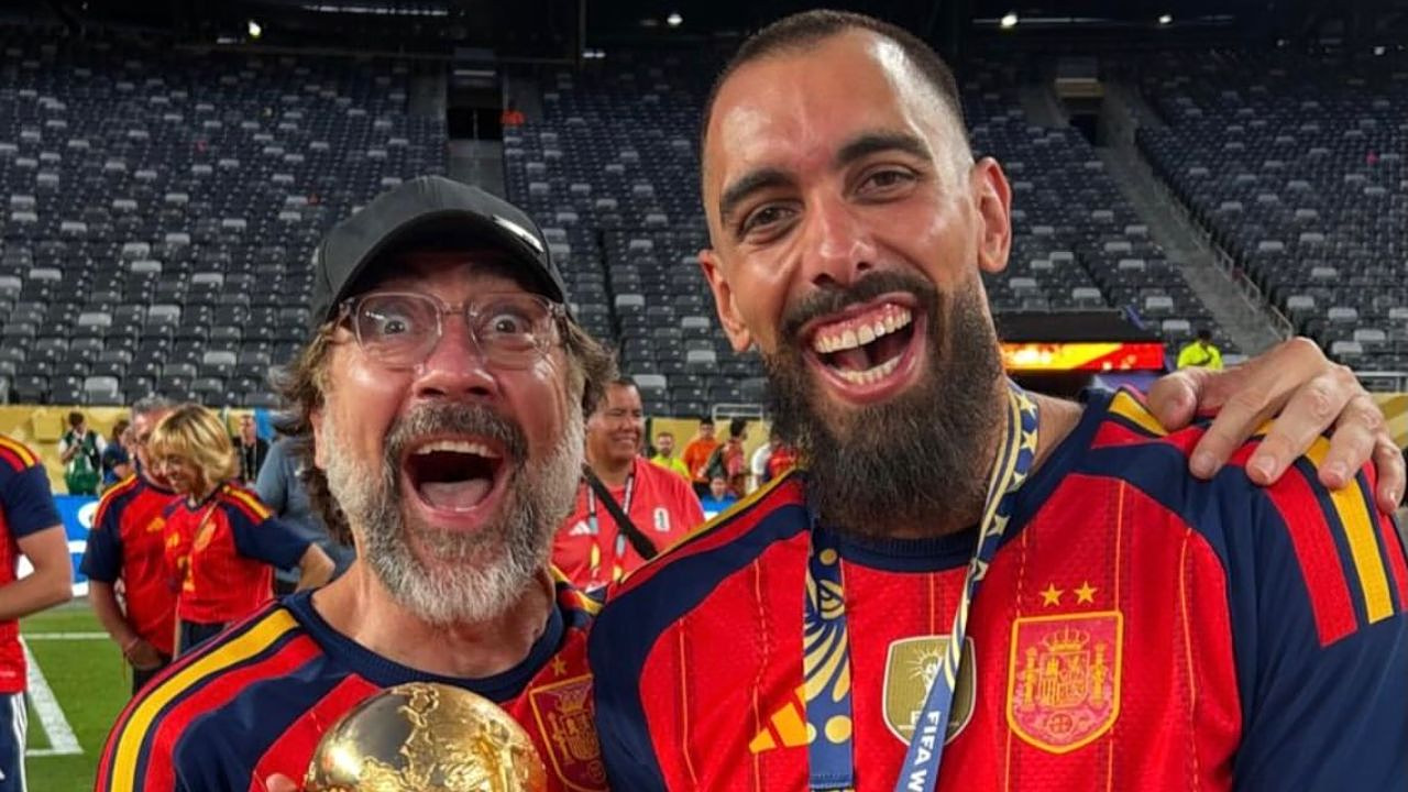 Javier Bardem: Ο ξέφρενος viral χορός μετά τη νίκη της Ισπανίας στο Μουντιάλ 2026 και η σπάνια οικογενειακή στιγμή 1