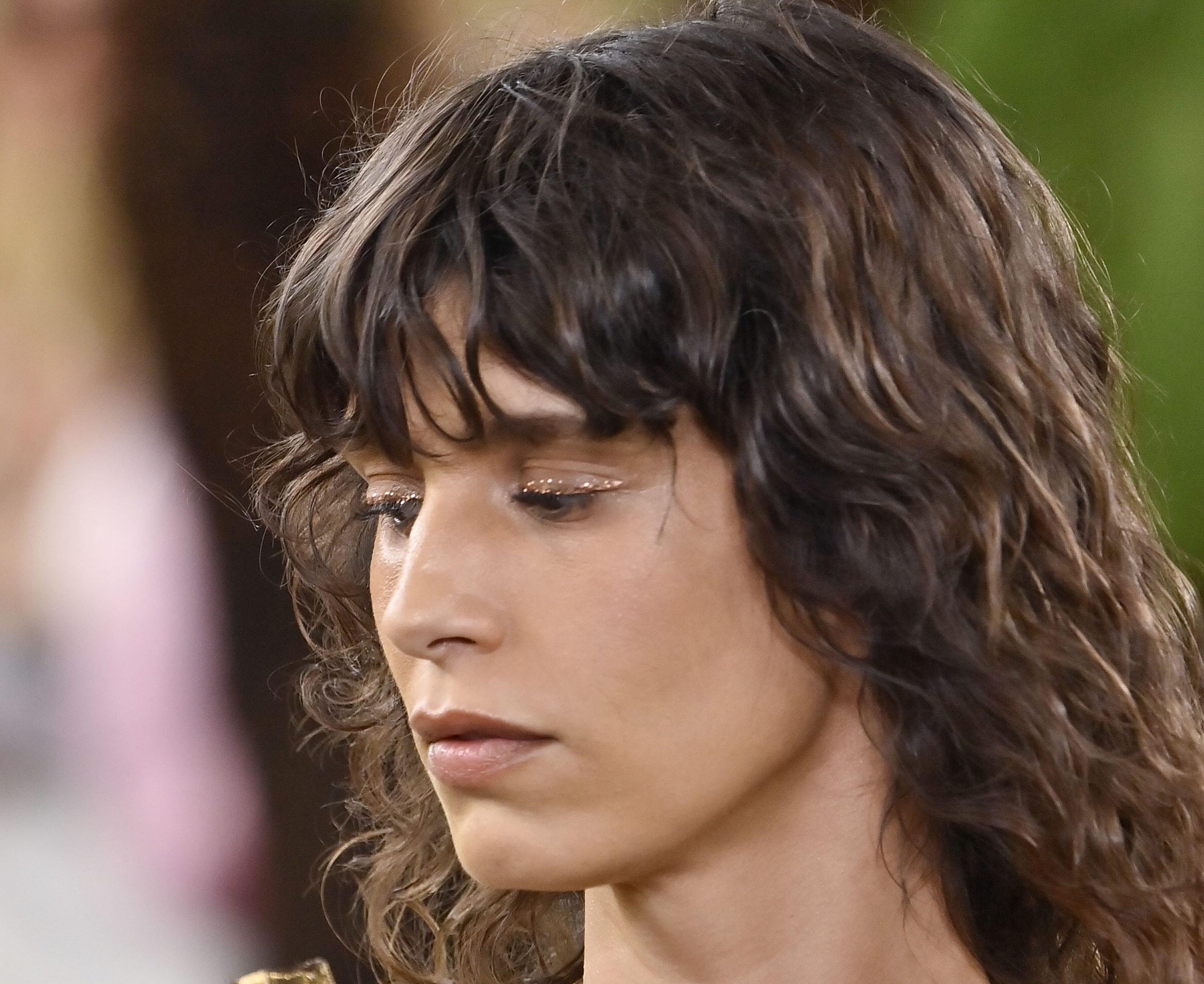 Dior Haute Couture Fall/Winter 26/27 – Οι μεταλλικές πράσινες και χρυσές σκιές στο επίκεντρο 1