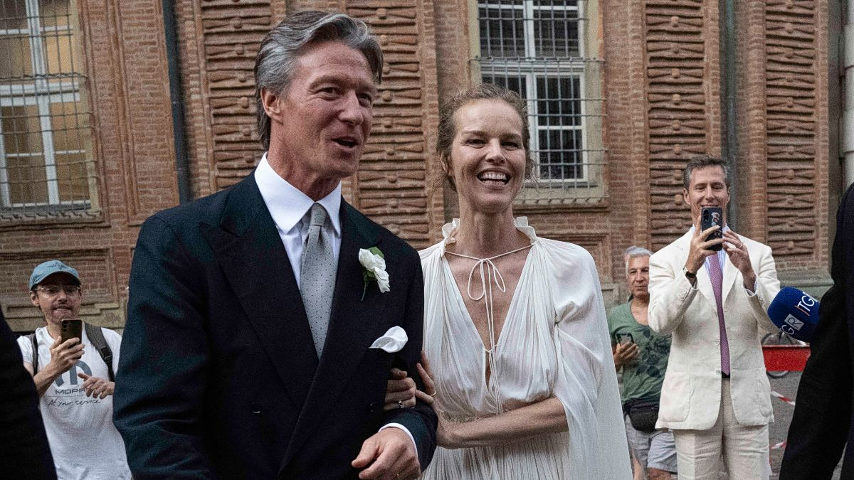 Eva Herzigová: Παντρεύτηκε έπειτα από 25 χρόνια σχέσης – Οι λεπτομέρειες του γάμου στο Τορίνο 1