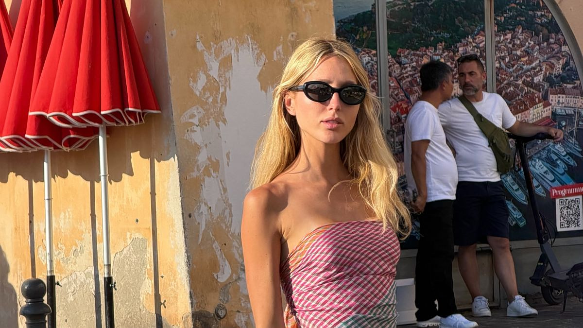 Η Μαρία Ολυμπία Ντε Γκρες αποδεικνύει ότι το πιο κομψό καλοκαιρινό top δεν χρειάζεται καν να το αγοράσεις 1