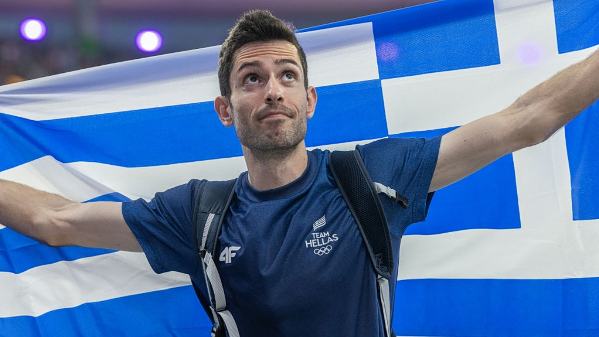 Όταν η Ελλάδα θέλει να χαρεί, φοράει φόρμα 1