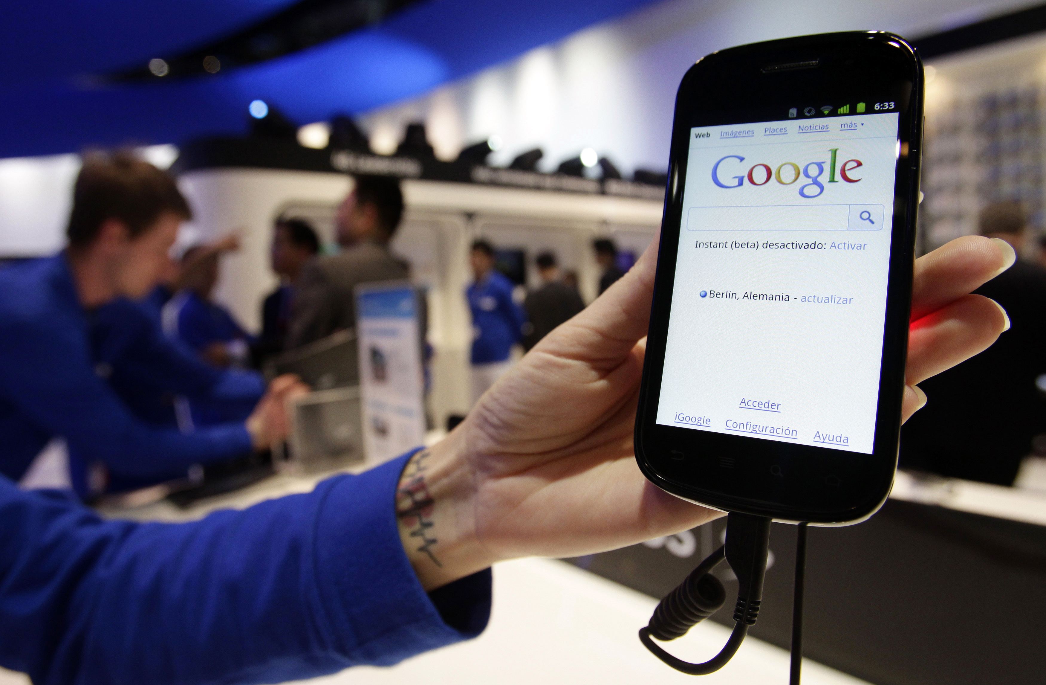 Η Google μετατρέπει το κινητό σε πορτοφόλι – H PayPal απαντά με αγωγή