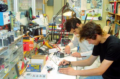 Επιδότηση σπουδών σε ΙΕΚ από το υπουργείο Παιδείας