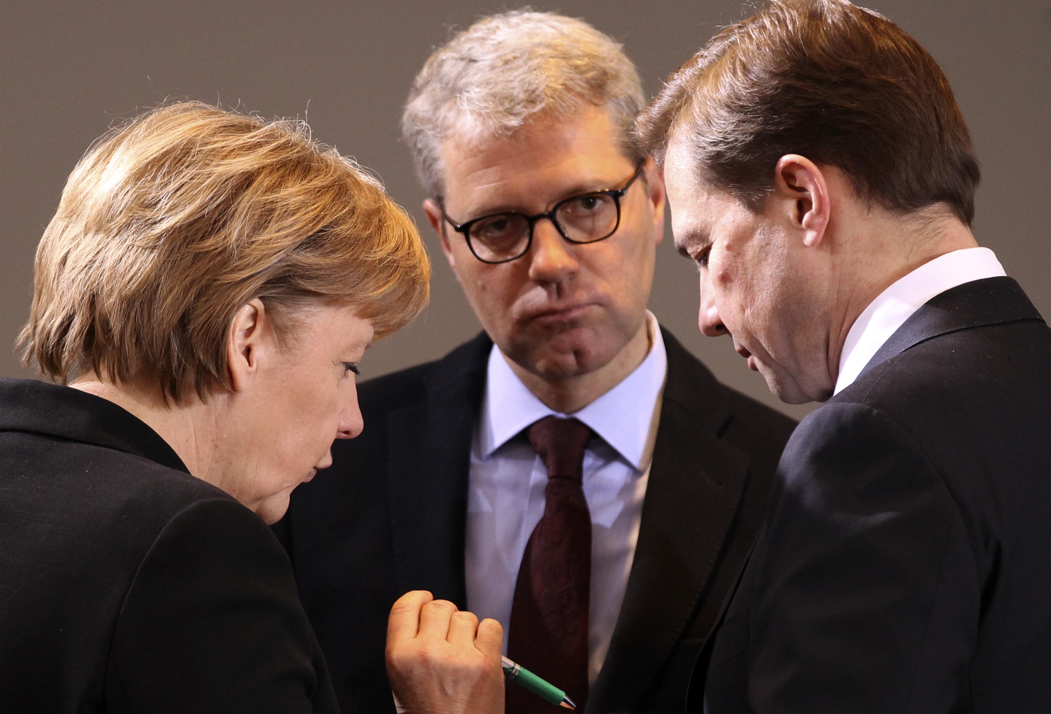 Βερολίνο: τίποτε δεν αλλάζει με τις παραιτήσεις υπουργών