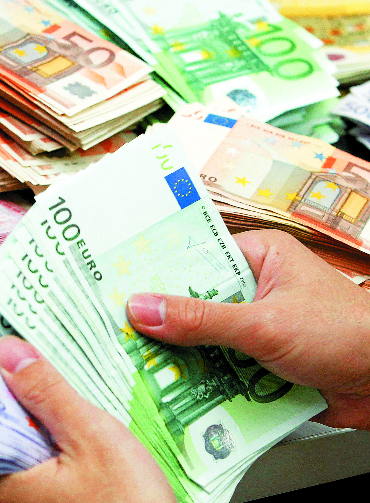 185 εκατ. ευρώ αποδίδονται στους ΟΤΑ με απόφαση Σταϊκούρα