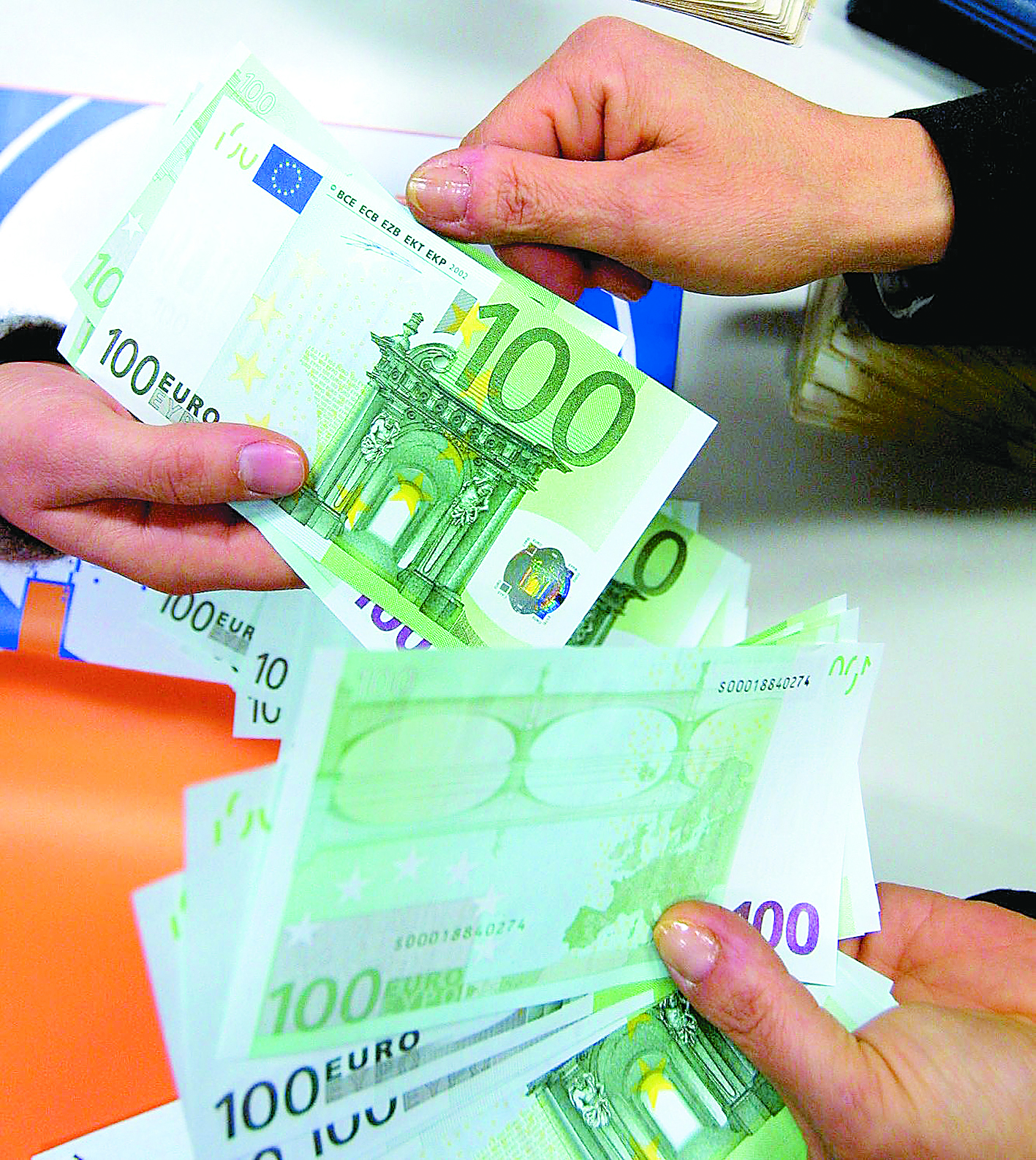 Περί τα 10 εκατ. ευρώ στη λίστα με τις διαγραφές δανείων στην Κύπρο