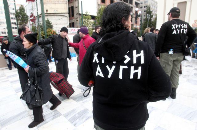 Tension at Syntagma with Golden Dawn’s food bank “for Greeks only”