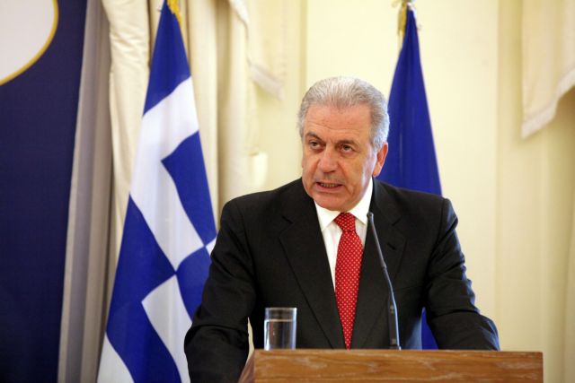 Avramopoulos to visit FYROM on Wednesday