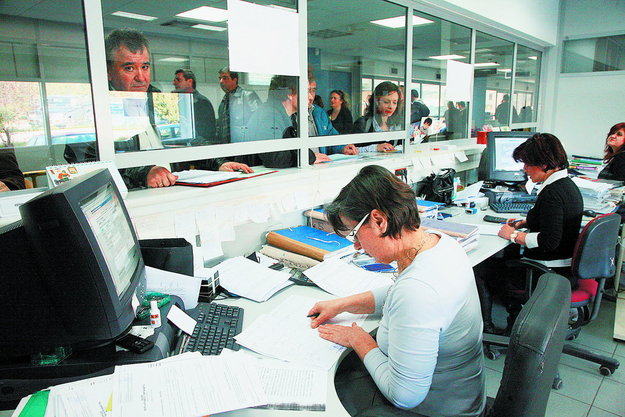 Παρέμβαση Συνήγορου του Πολίτη για διόρθωση στοιχείου σε φορολογικό μητρώο | tovima.gr