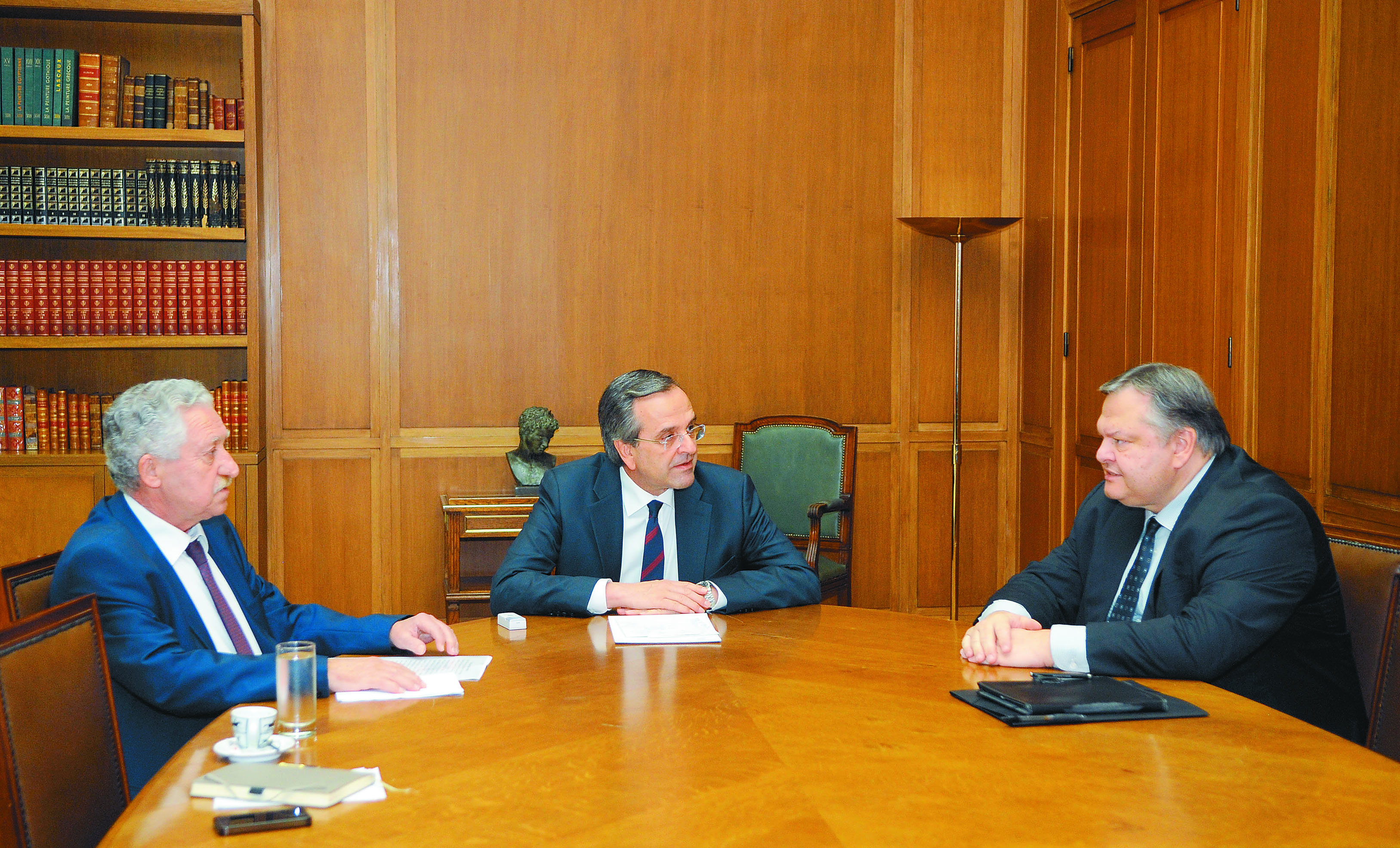 Political leaders scheduled to meet at 19:30 this evening