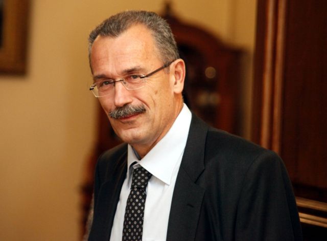 Kapsis: “Public radio and television to be independent”