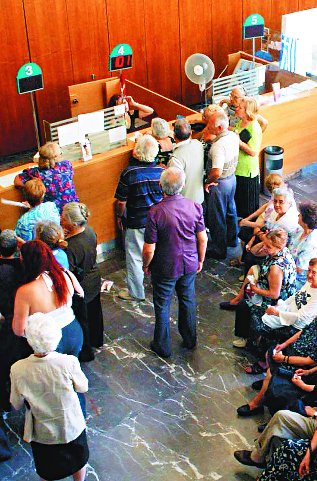 Βαραίνουν οι φόροι των εισοδημάτων