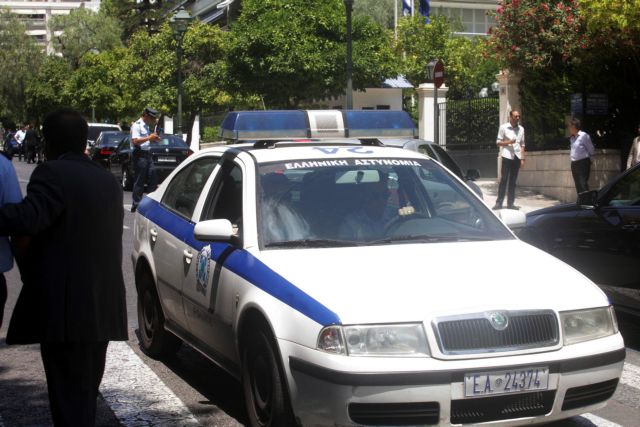 Counter-terroism police investigating the homes of Golden Dawn MPs