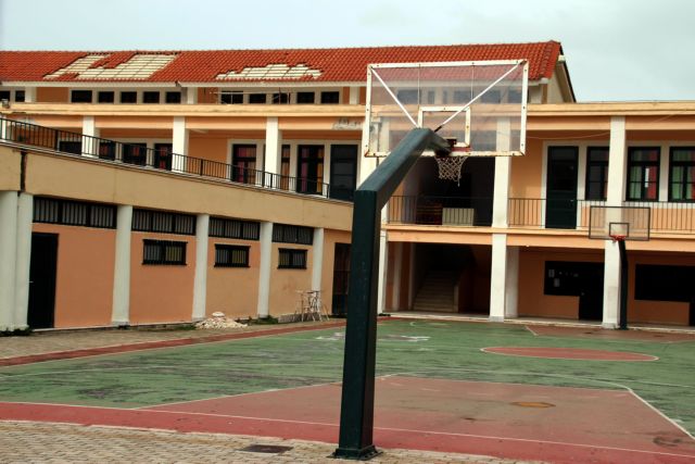 Most schools in earthquake-stricken Kefalonia reopen