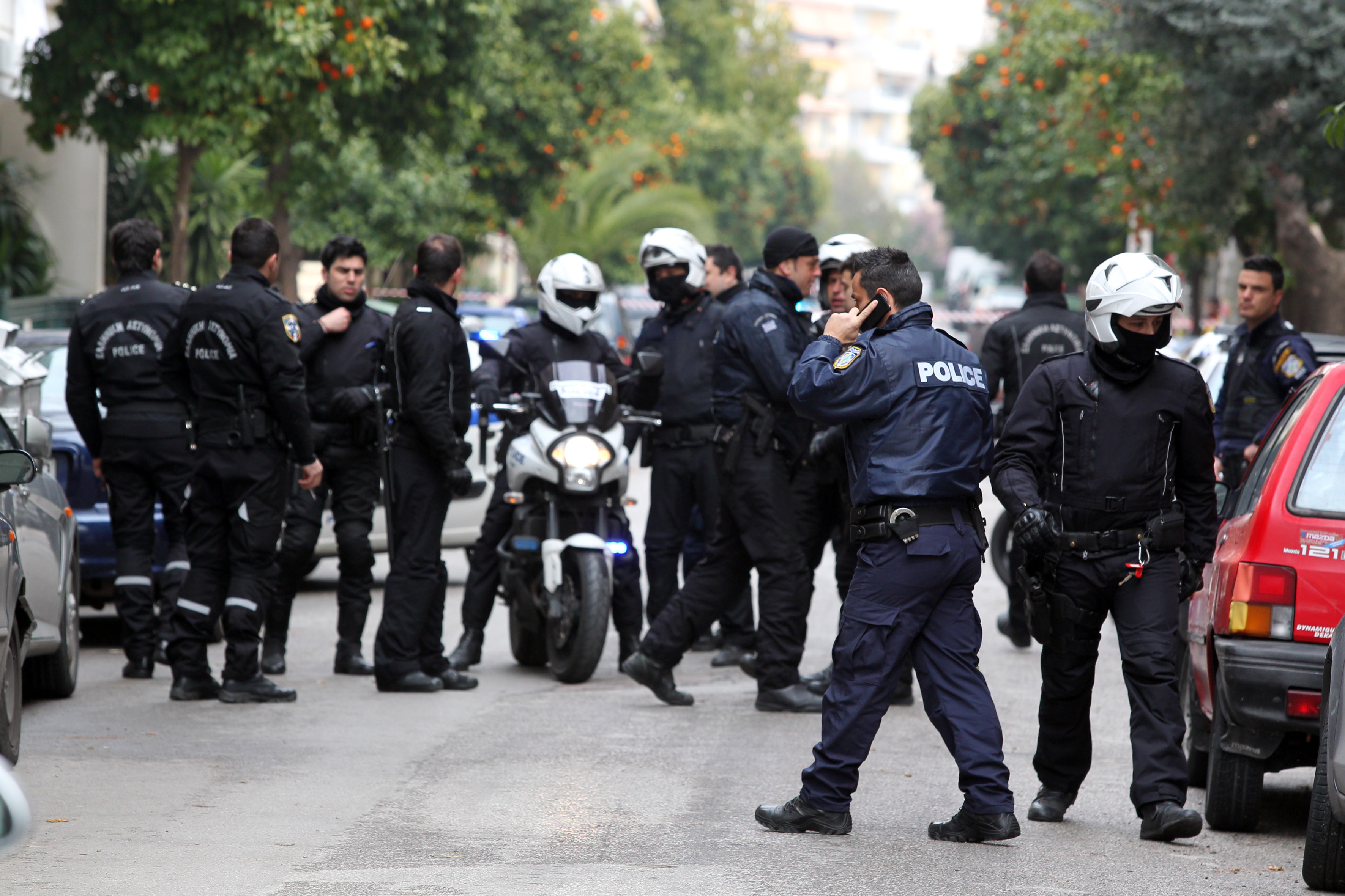 Πυροβολισμοί εναντίον της ομάδας Δίας στην οδό Μιχαλακοπούλου το ξημέρωμα του Μ. Σαββάτου