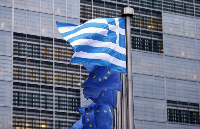 Τρία ελληνικά κόμματα στο «Top 5» των πιο φιλοευρωπαϊκών της ΕΕ