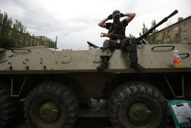 Φιλορώσοι κατέρριψαν δύο μαχητικά στην ανατολική Ουκρανία