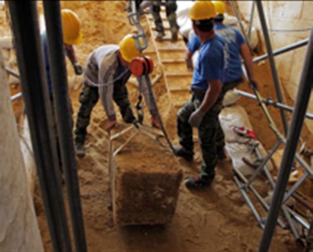 Amphipolis tomb: All five pieces of third chamber door located