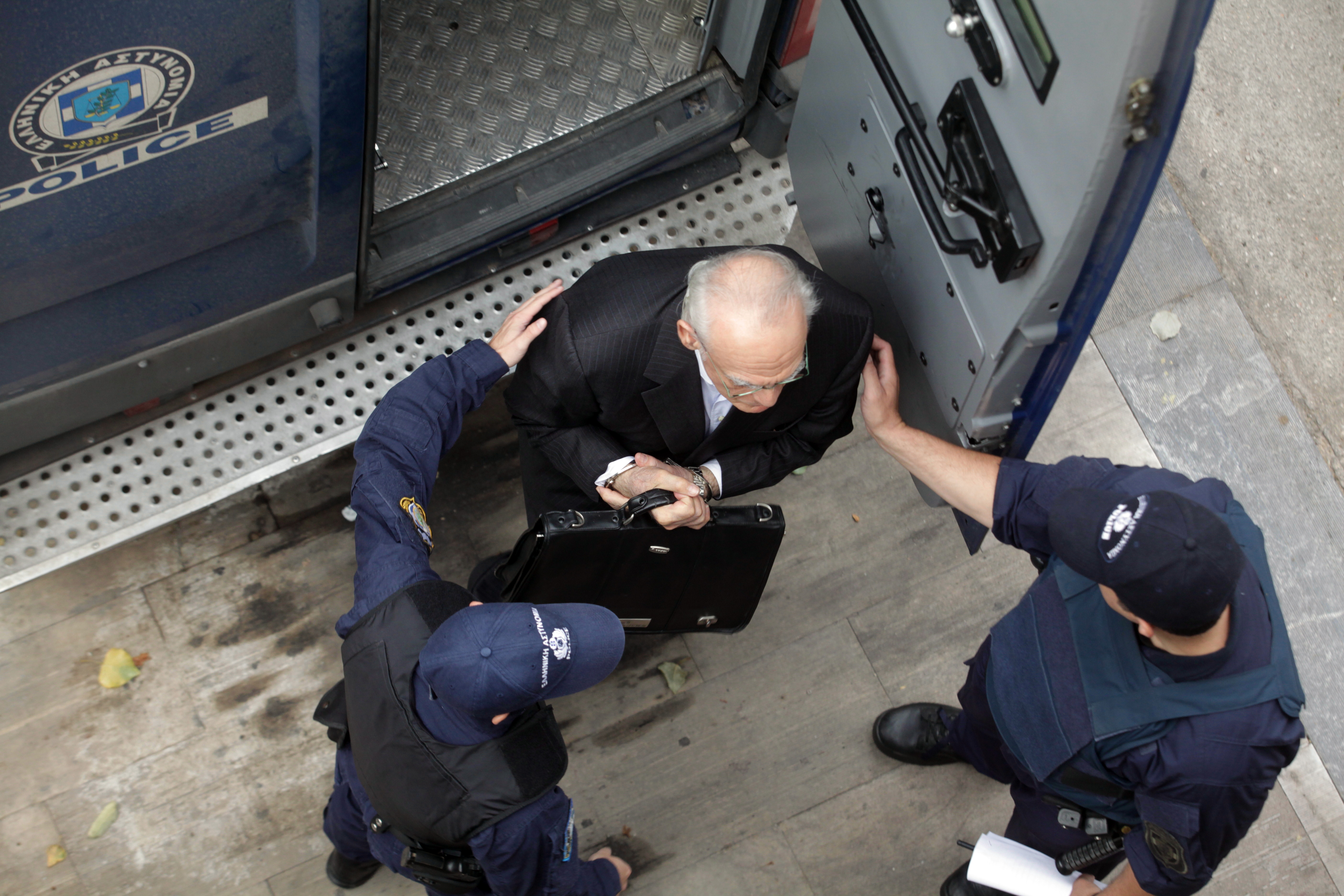 Διεκόπη η δίκη του Ακη Τσοχατζόπουλου για τις μίζες