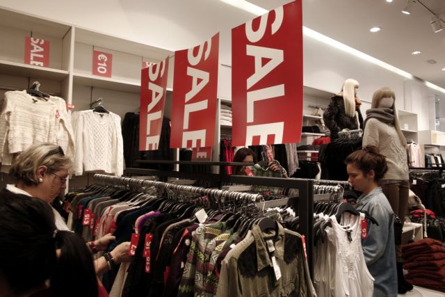 Business owners pleased with traffic generated by mid-season sales