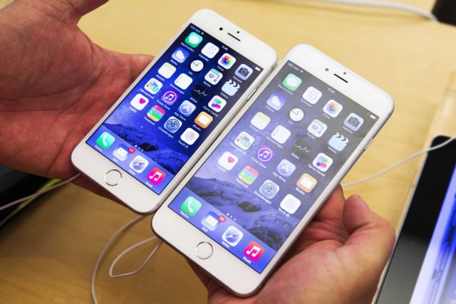 Apple’s new iPhone 6 flies off the shelves in Greece
