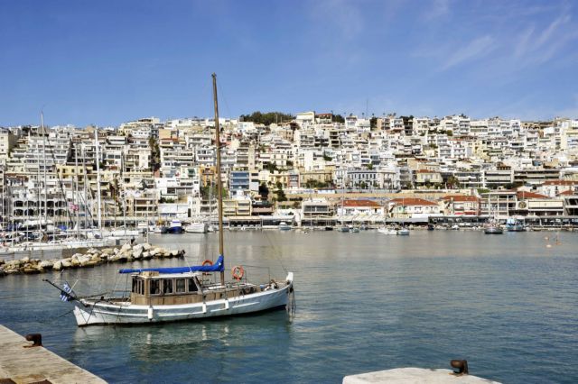 Μικρολίμανο: «Παγώνουν» οι κατεδαφίσεις αυθαιρέτων κτισμάτων