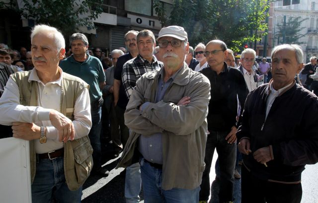 Labor Ministry considering options for pensioner solidarity benefit