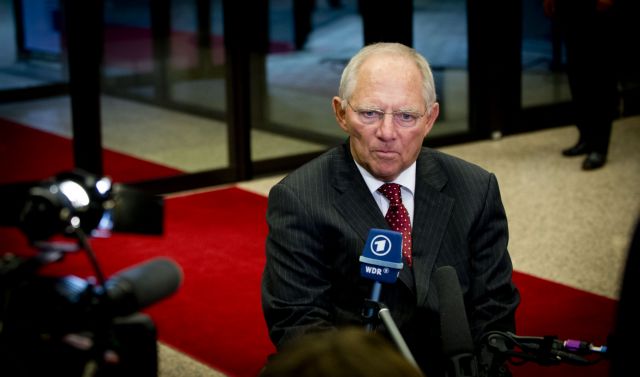 Schäuble: “Troika supervision necessary condition for ESM support”