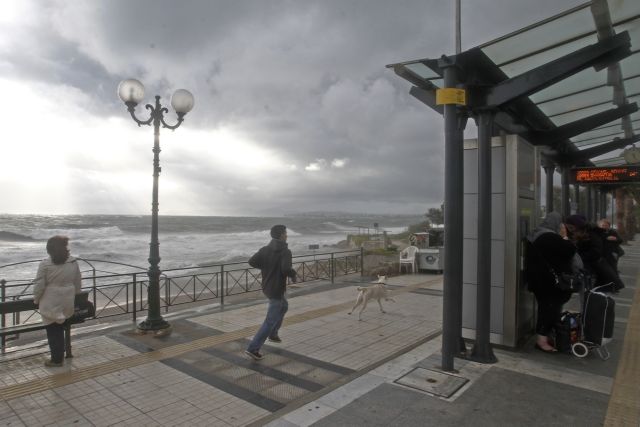 Stormy weather and low temperatures on the general elections day
