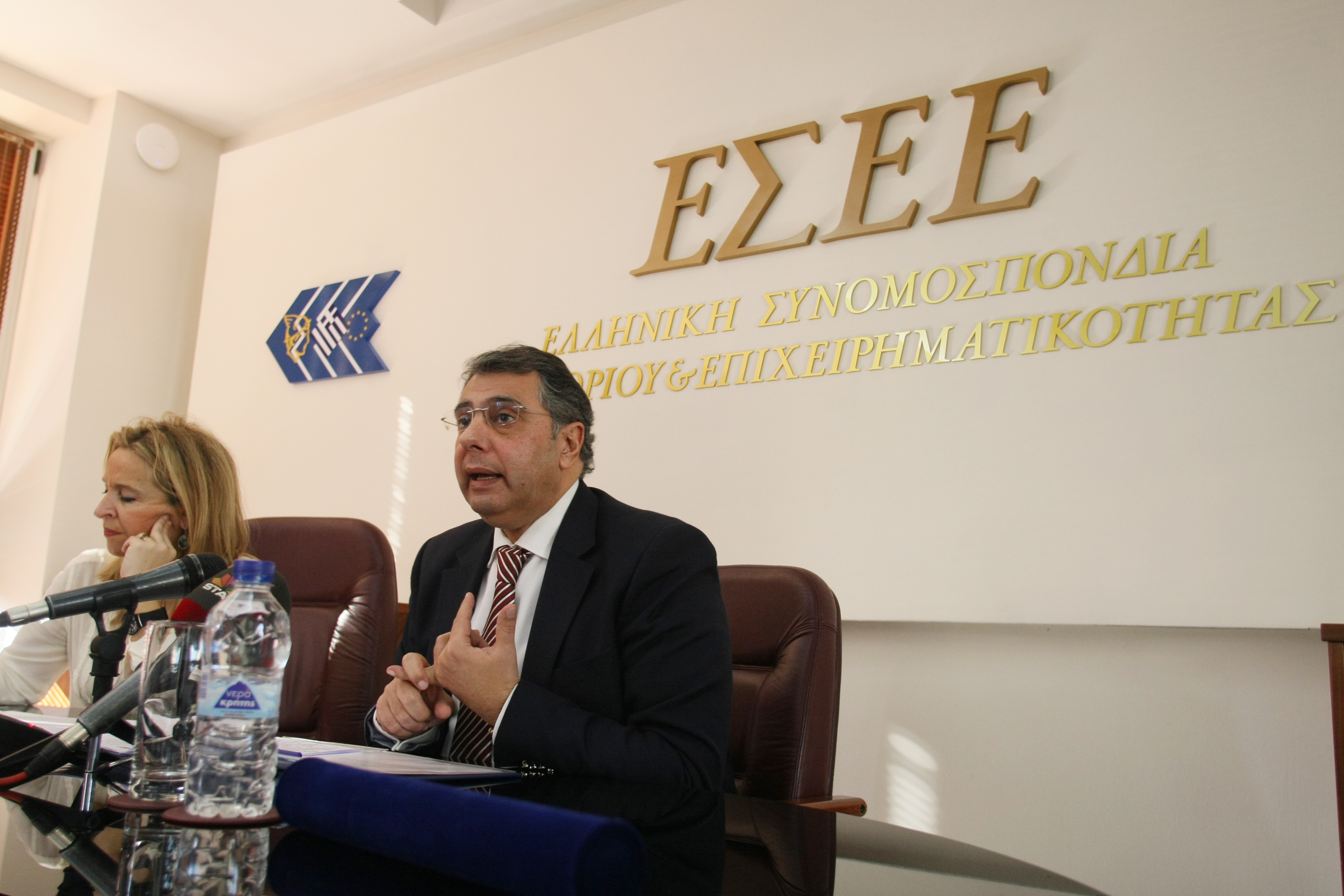 ΕΣΕΕ: Υπαναχώρηση και από τις δύο πλευρές στο Eurogoup