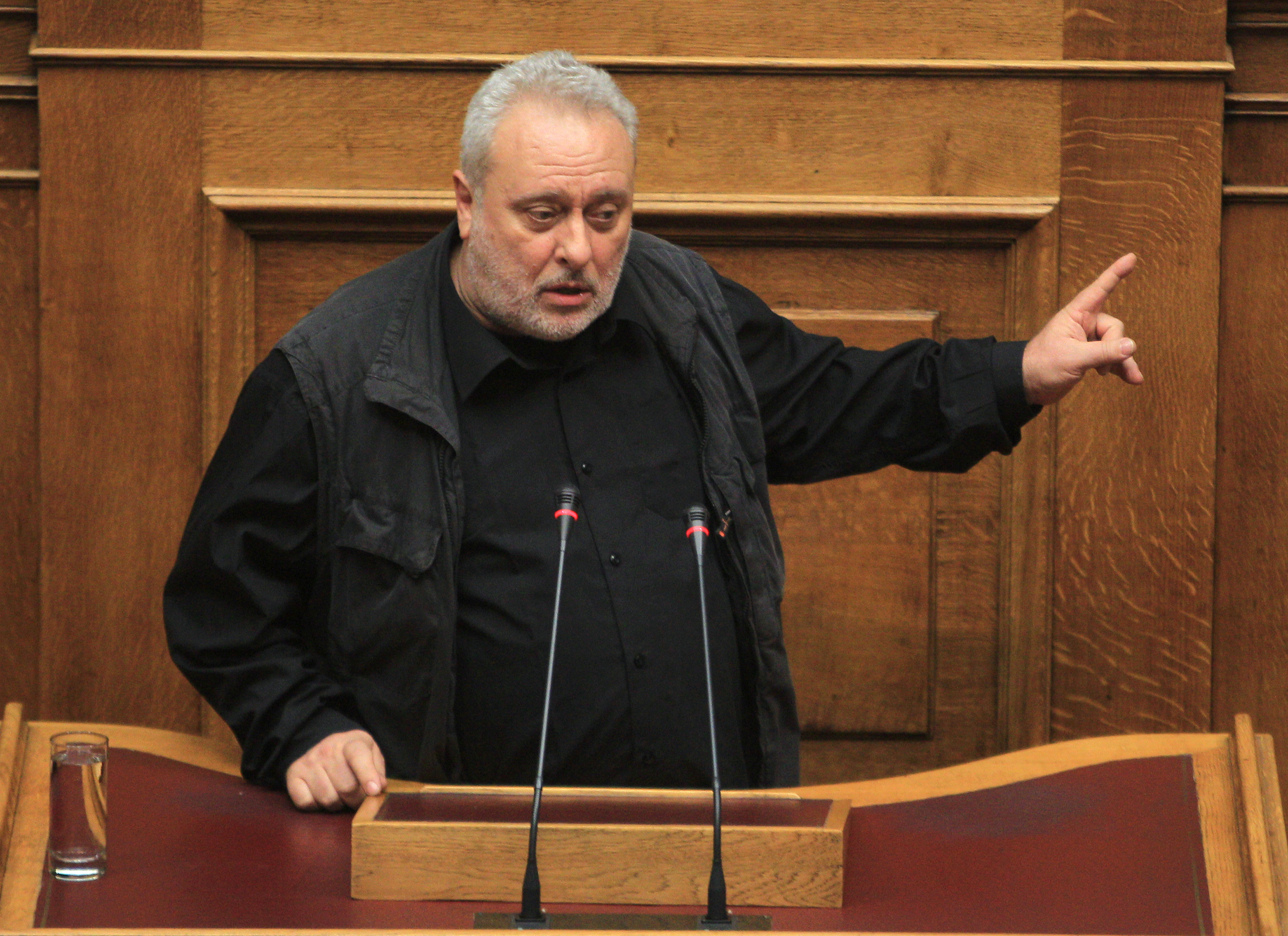 Ψαριανός: Η Κωνσταντοπούλου συμπεριφέρεται σαν πρόεδρος συλλόγου αναξιοπαθούντων»