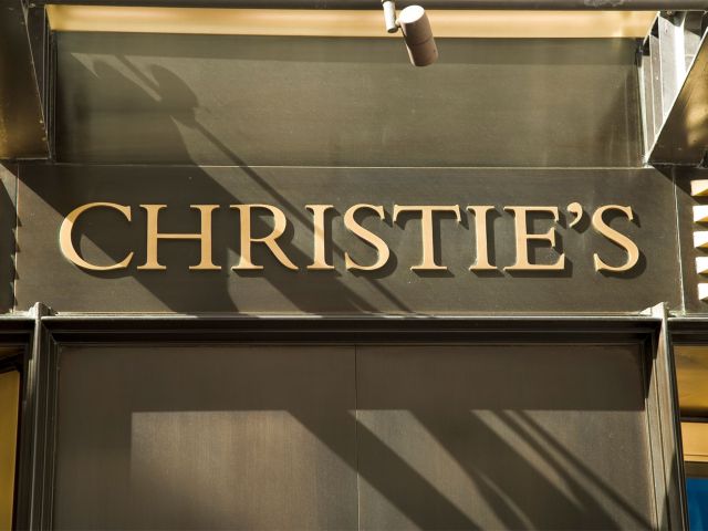 Υπoυργείο Πολιτισμού καλεί Οίκο Christie’s