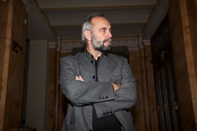 Ανακλήθηκε ο διορισμός Χατζάκη στο Εθνικό Θέατρο