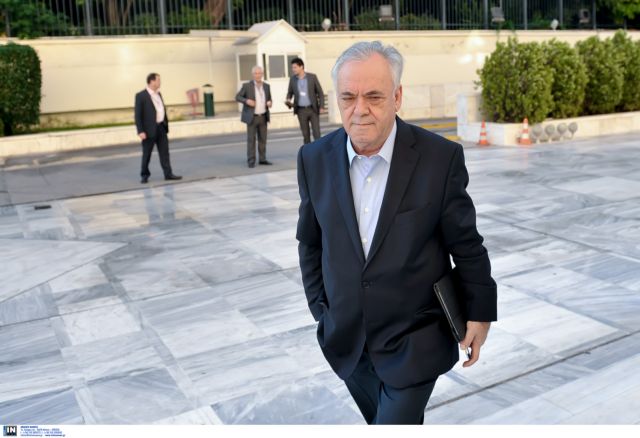 Δραγασάκης: «Καρότο και μαστίγιο το προσωρινό Grexit του Σόιμπλε»