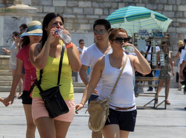 Ανοιχτές 8 κλιματιζόμενες αίθουσες στο δήμο Αθηναίων λόγω καύσωνα