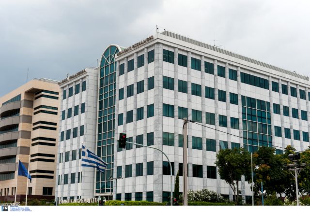 Τη Δευτέρα ανοίγει το Χρηματιστήριο λέει ο Κ. Μποτόπουλος