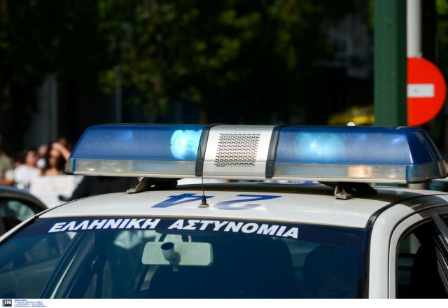 Man fires shots against police officers near Athens Hilton