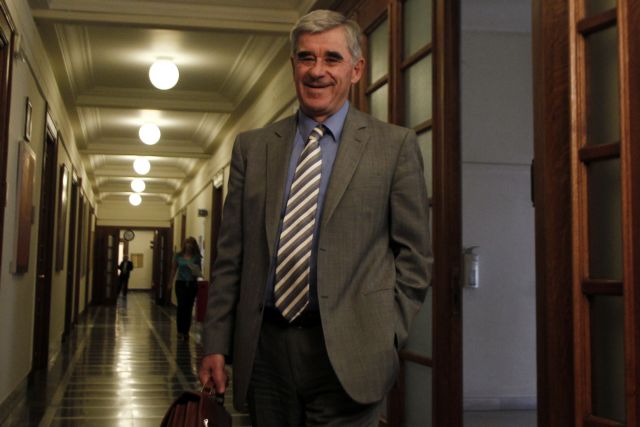 Νικολούδης:Καμία νομοθετική πρωτοβουλία για άνοιγμα θυρίδων