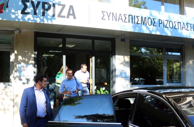 Alexis Tsipras presides over SYRIZA program committee meeting