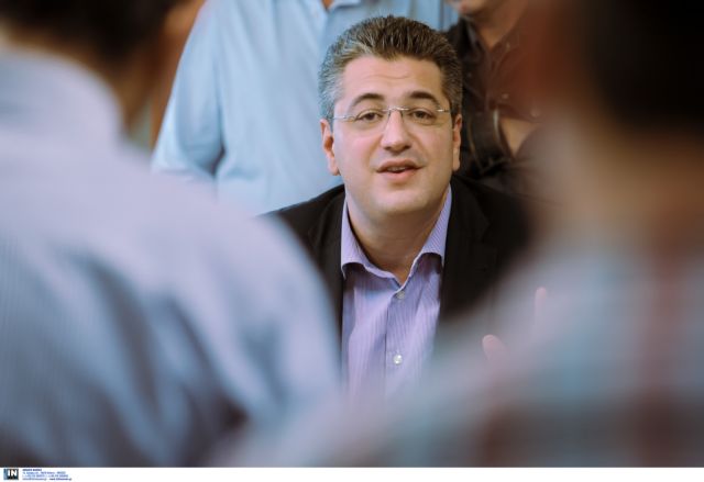 Τζιτζικώστας: Δέχομαι «λάσπη» από τους βολεμένους της ΝΔ