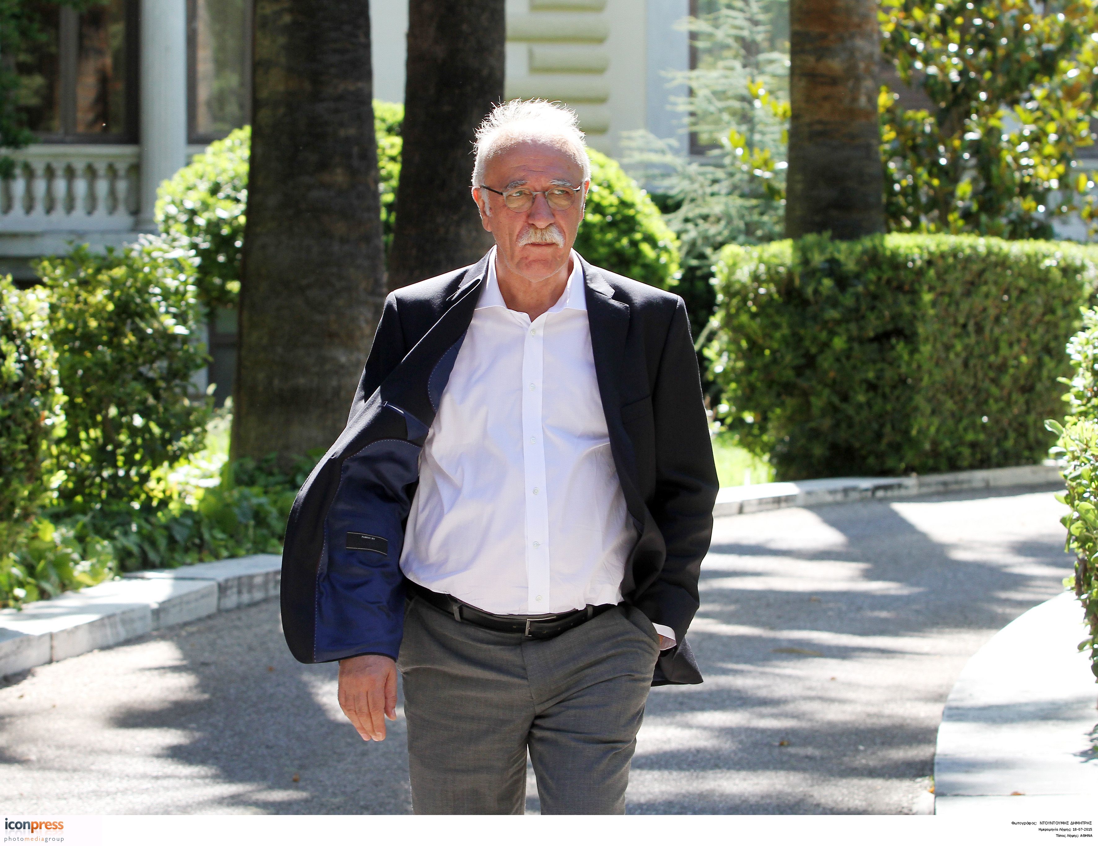 Βίτσας: Πραγματικότητα το σύνθημα «κανένα σπίτι σε χέρια τραπεζίτη»