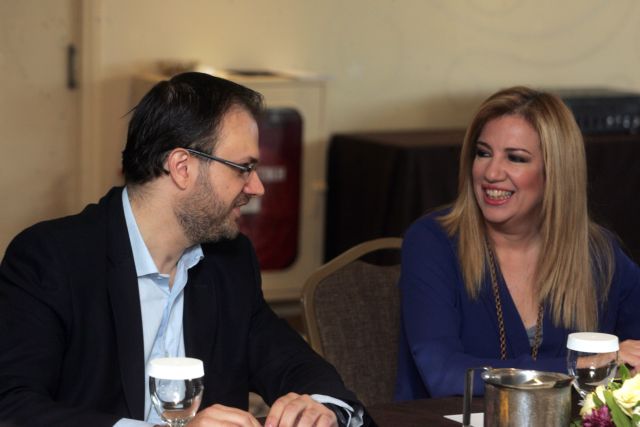 Δημοκρατική Συμπαράταξη: Η κυβέρνηση αναζητά συνενόχους