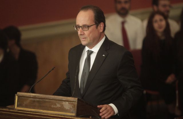 Αλματώδης ανοδος της δημοτικότητας Ολάντ μετά τις επιθέσεις στο Παρίσι