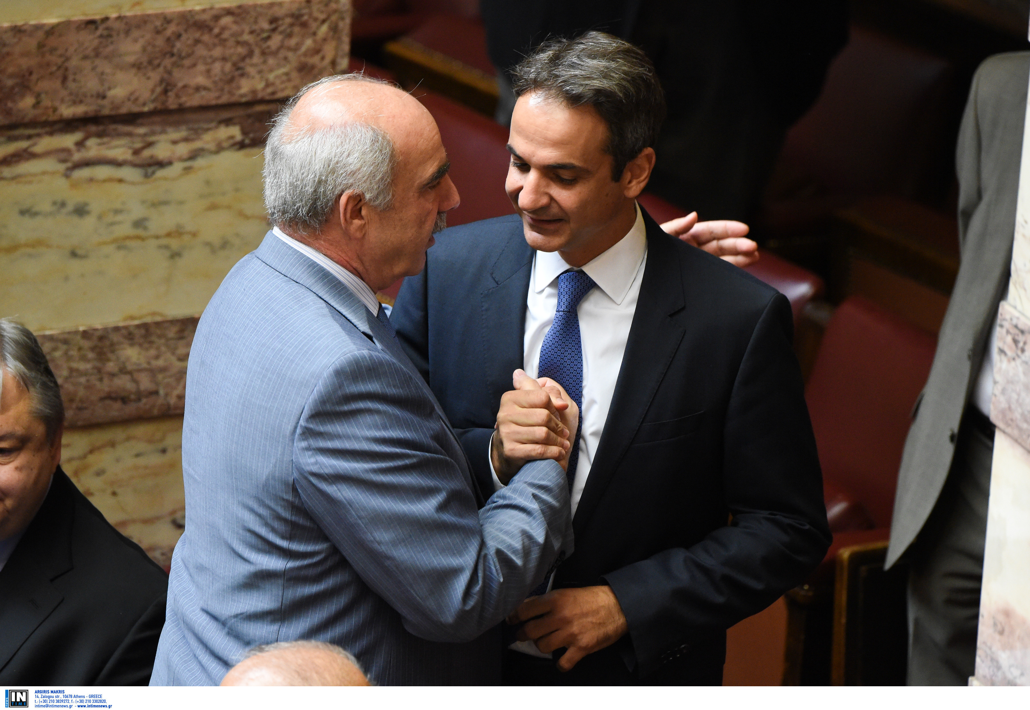 New Democracy: Meimarakis and Mitsotakis face off in second round | tovima.gr
