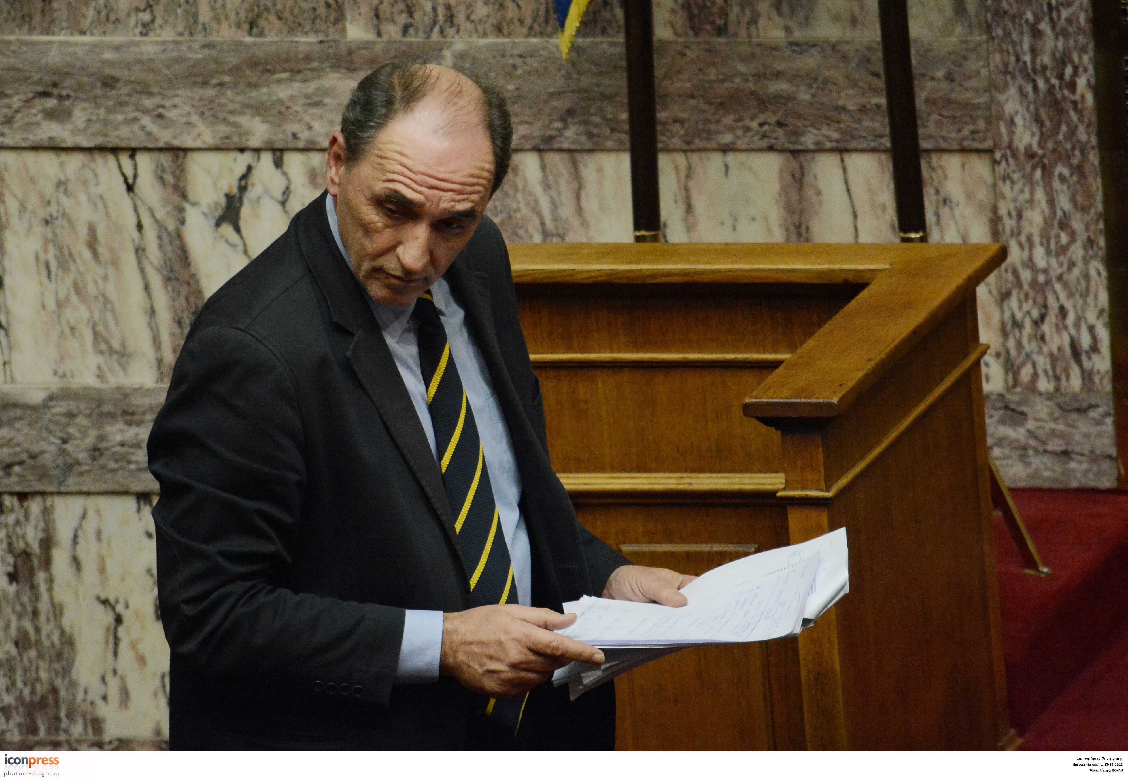 Πυρά ΝΔ κατά Σταθάκη για τροπολογία που «φωτογραφίζει» τον σύζυγο της Ν. Κεραμέως